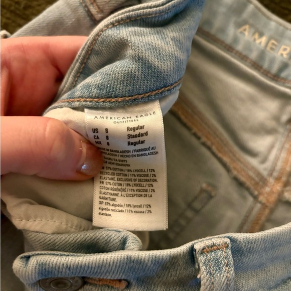 AE Dreamy Drape Stretch Curvy Super High-Waisted
Ripped Baggy Wide-Leg Jean - Picture 9 of 9